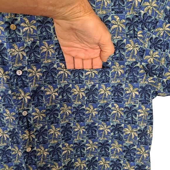 Tori Richard Honolulu Men's 2XL Tropical Print Short Sleeve Button Up Blue/Beige - Picture 5 of 6
